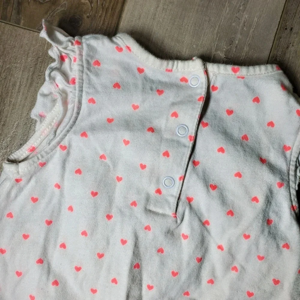Carter's Baby Toddler Girl Coral Hearts Outfit Size 24m